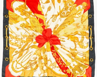 エルメス シルクスカーフ カレ90「ソレイユ・ド・ソワ」 レッド シルク