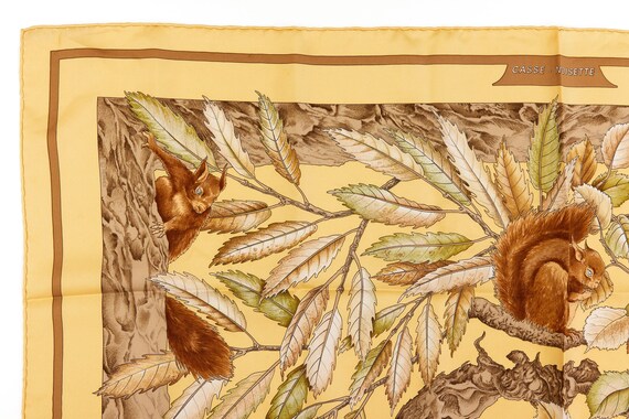 エルメス シルクスカーフ カレ90 「リスのカセ」 イエロー シルク