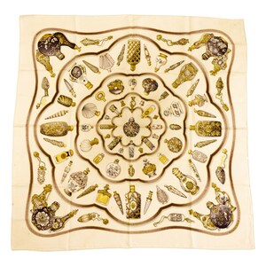 Foulard Hermès En Soie Vintage 'Qu'importe Le Flacon' - Couleur Bordeaux Et Ivoire, état Parfait