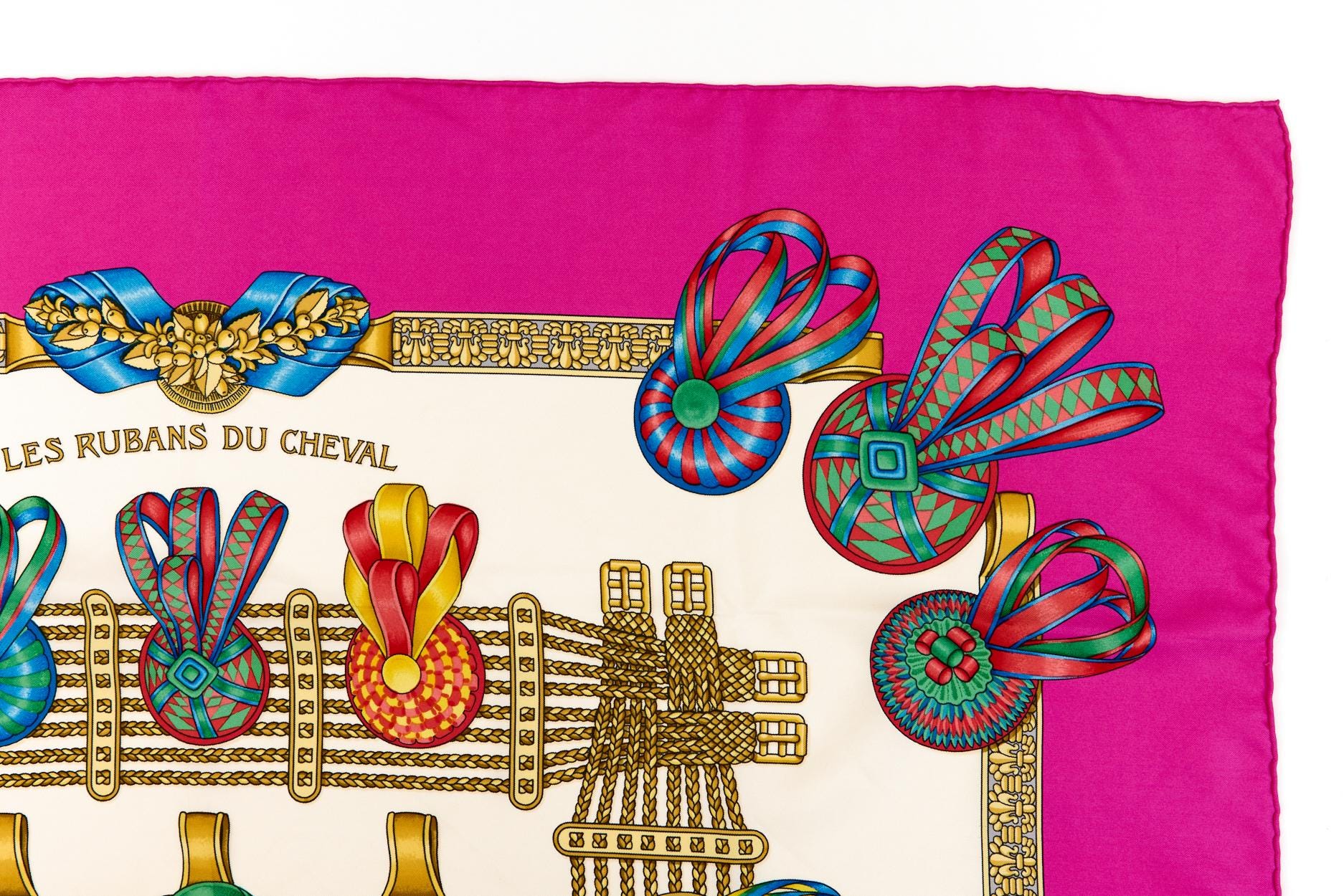 最悪！エルメス シルクスカーフ カレ90「Les Rubans du Cheval」ピンク