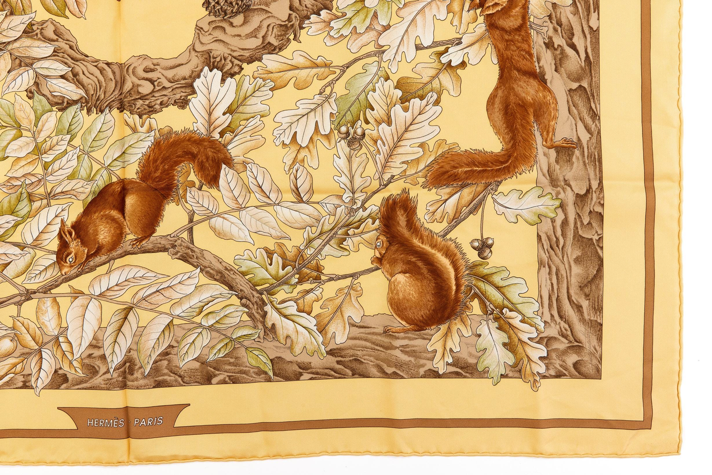 エルメス シルクスカーフ カレ90 「リスのカセ」 イエロー シルク