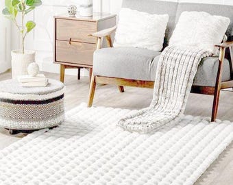 Minimalist White Soft Grid Rug for Bedroom, Living Room or Nursery, Cozy Anti-Skid Decorative Carpet for Modern Interiors