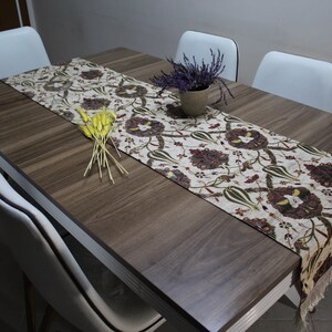 Tovaglia turca beige Runner, Tulip Design floreale Boho Runner per matrimonio, copertura tavolo crema, decorazione tavolo, RNR213