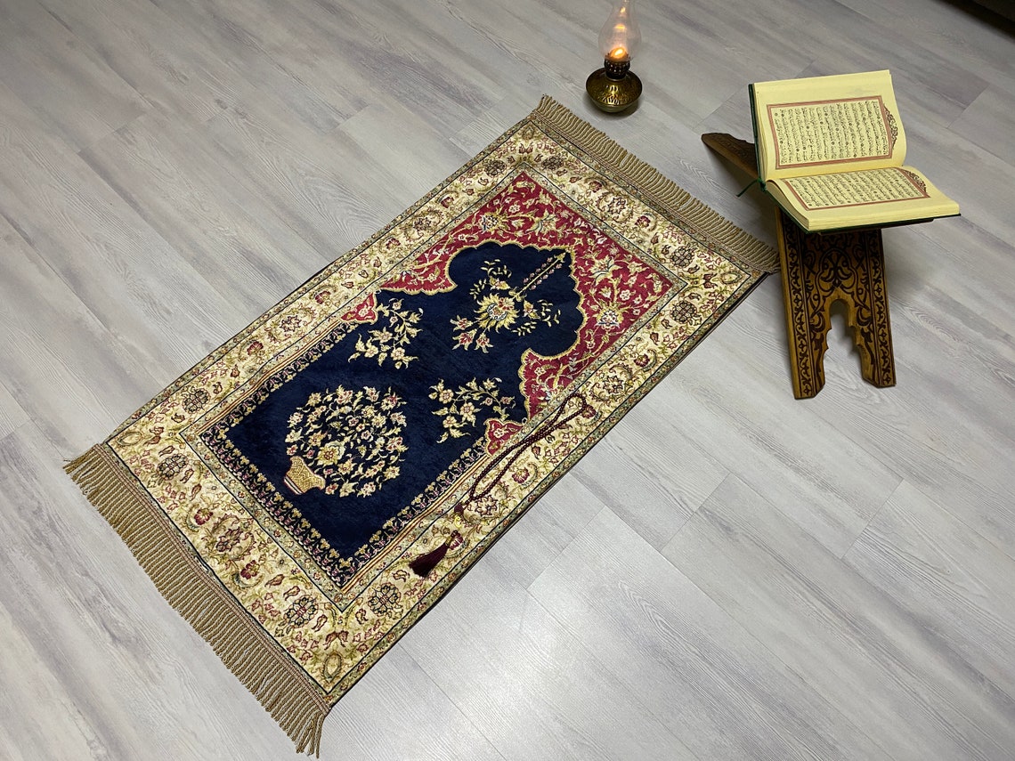 Dark Blue Flowers Prayer Mat Prayer Mat with Tasbeeh Prayer Etsy