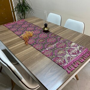 Fuchsia Tulpe Muster Türkische Kaffeetischdecke Läufer, Nelke Boho Hochzeit Orientalischer Tischläufer, Diner Tischläufer, RNR256