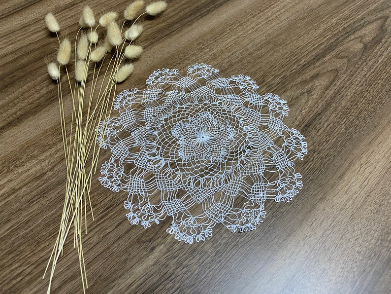 White Lace Placemats Vintage Doily Lace Table Topper Etsy