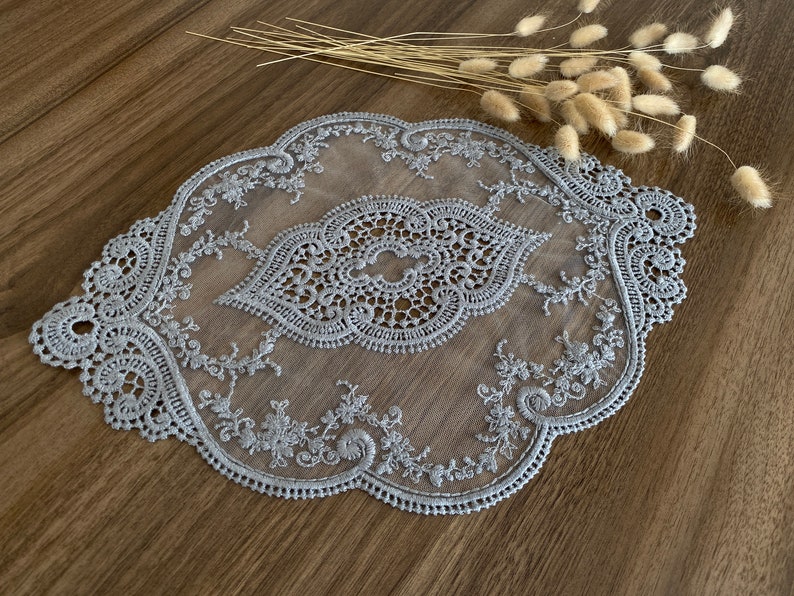 Gray Oval Lace Placemats Vintage Lace Doilies Lace Etsy UK