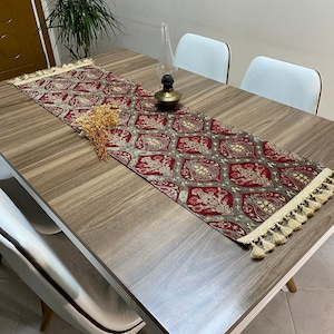 Runner di tovaglia da caffè turco con motivo a tulipano bordeaux, Garofano Boho Wedding Oriental Table Runner, Diner Table Runner Cloth, RNR261