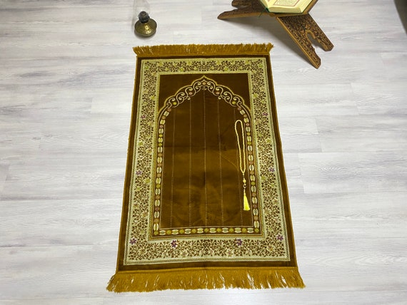Soft Mustard Prayer Mat, Kaaba Sharif Sejadah Prayer Mat With