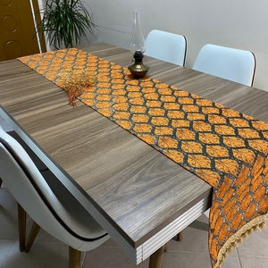 Runner da tavola con motivo coda di pavone arancione, runner da tavolo turco per la casa, matrimonio Boho, runner da tavolo orientale, Chemin de Table Rustique, RNR413