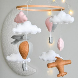 Airplane nursery baby mobile, space crib mobile, baby mobile air balloon hanging mobile Nursery mobile, Adventure cot mobile hot air balloon