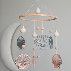 Seashell baby nursery mobile, Felted balls baby cot mobile, Wooden seashell nursery mobile, Under the sea baby nursery mobile, Ocean mobile