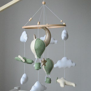 Airplane nursery baby mobile, space crib mobile, baby mobile air balloon hanging mobile Nursery mobile, Adventure cot mobile hot air balloon