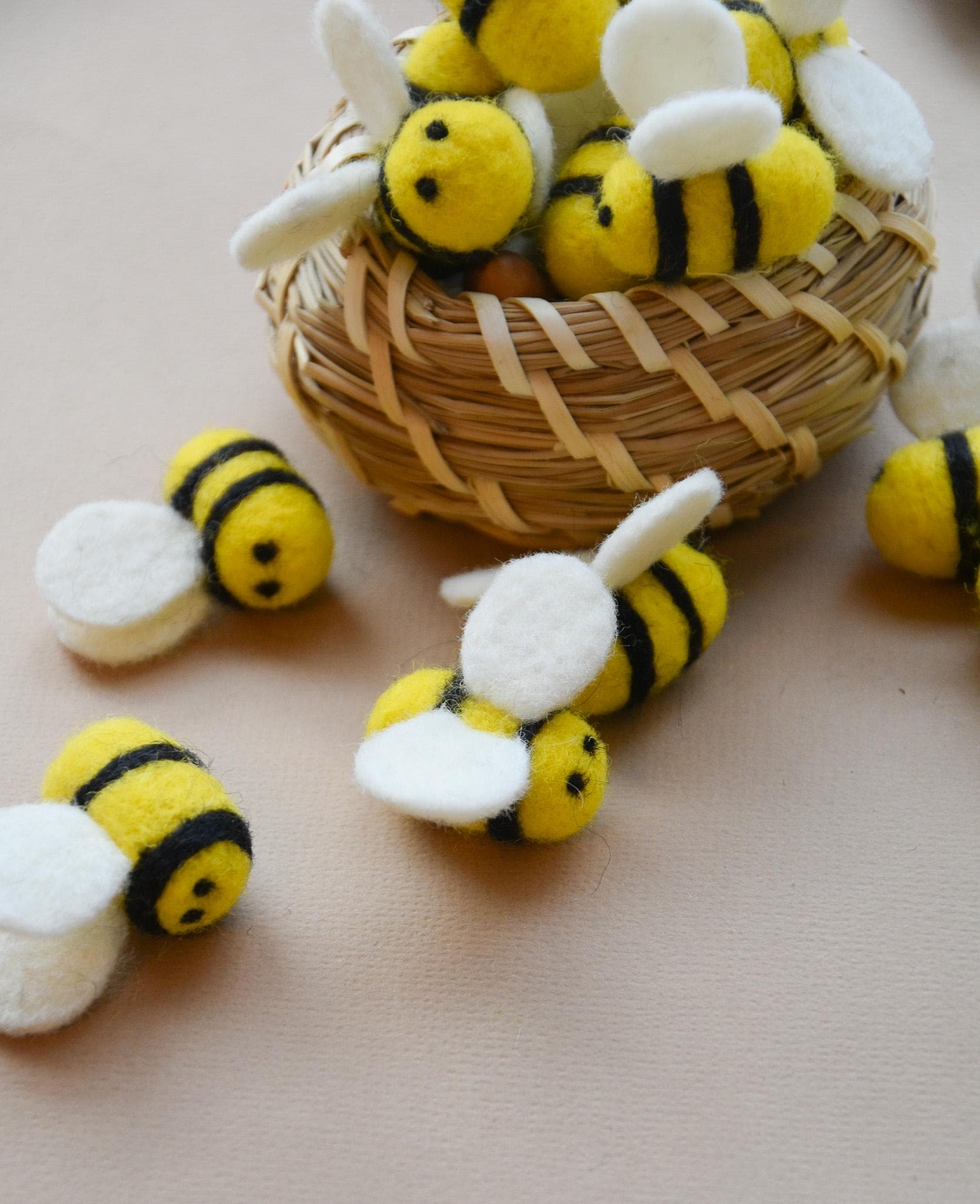 Felt Bee 10 Pcs, Three Sizes, Bee Decor, Needle Felt Bees, Felted Bees ...