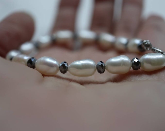 Featured listing image: Terahertz Pearl Beads Bracelet, Natural Pearl Bracelet, Crystal Bracelet