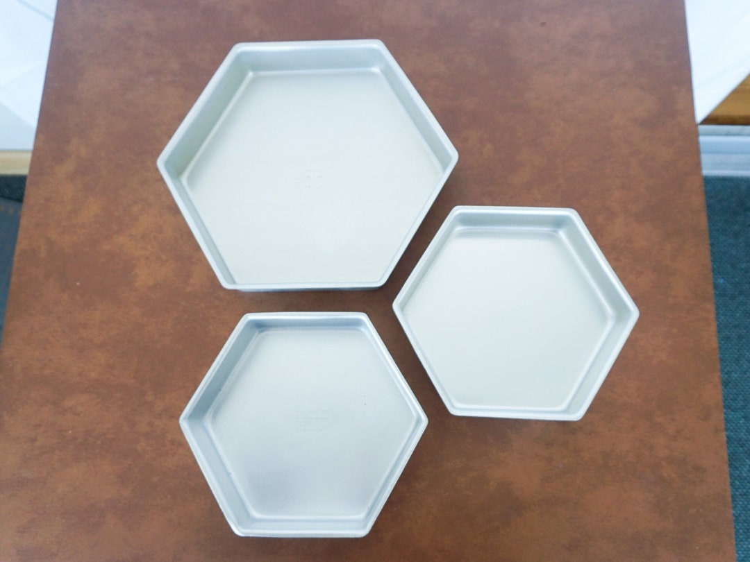 Wilton Hexagon Cake Pan Set Three Vintage 1980s Aluminum Etsy