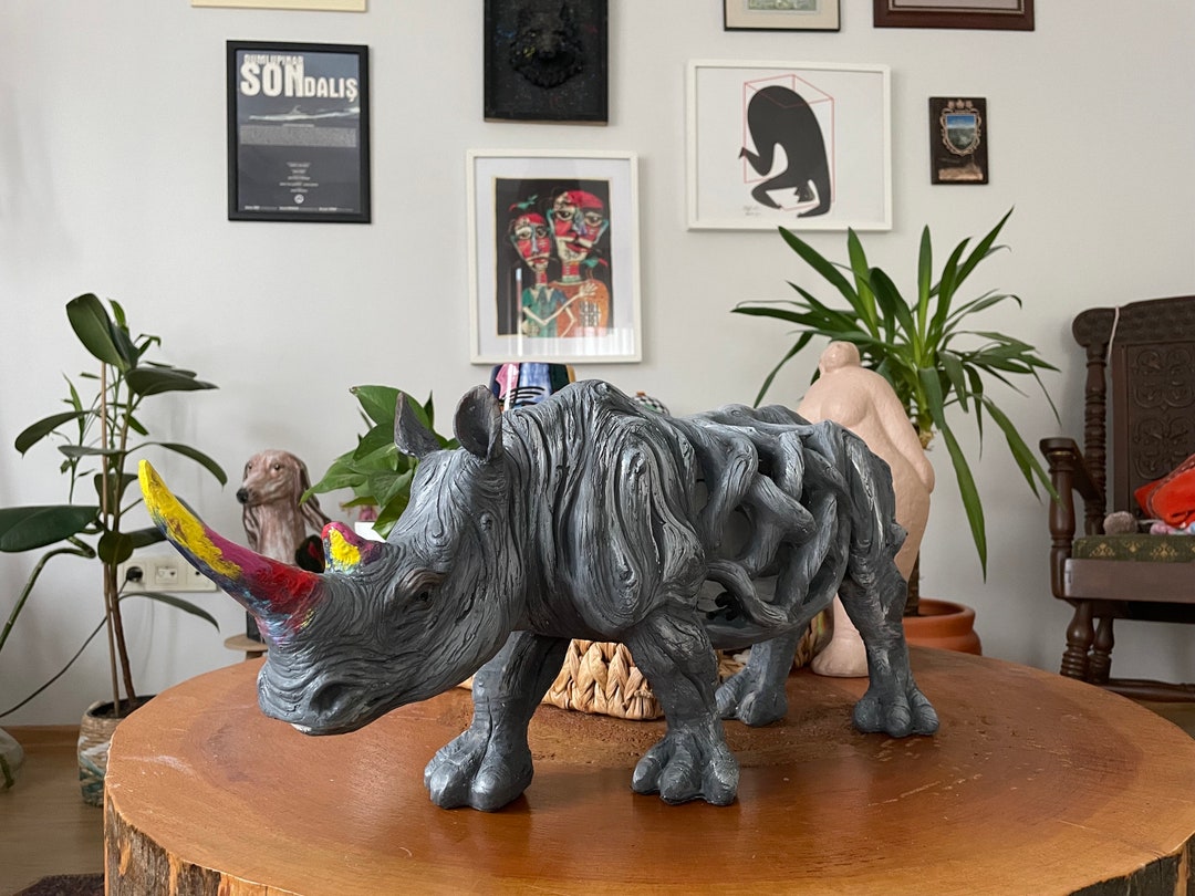 Hymmah 11 * 9inch Elephant Home Decor Statue Rustic Home Decorations For Living Room, Boho Sculpture Resin Animal Collectible Figurines