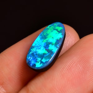 Natürliche australische Doublette Opal Ei Form Cabochon für die Schmuckherstellung (14x7x4 mm)