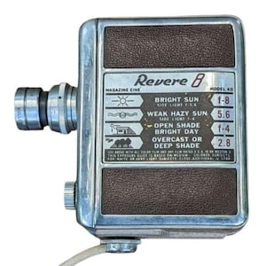 Vintage Revere 8mm Camera Model 40, Classic Retro Film Camera, Antique Movie Camera, Collectible