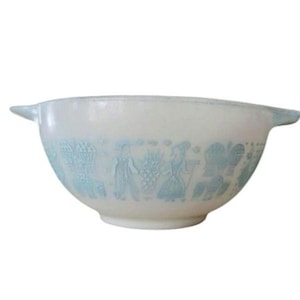 Vintage PYREX Turquoise on White Amish Butterprint Mixing Bowl, Cinderella Bowl, Retro Kitchen Decor