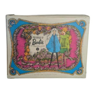 Vintage Barbie Case 1970s, Two Vintage Dolls, Retro Barbie, Doll Storage, 70s Barbie Case