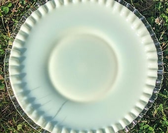 Fenton Silver Crest Ivory Uranium Glass Plate: Art Glass, 8.75"