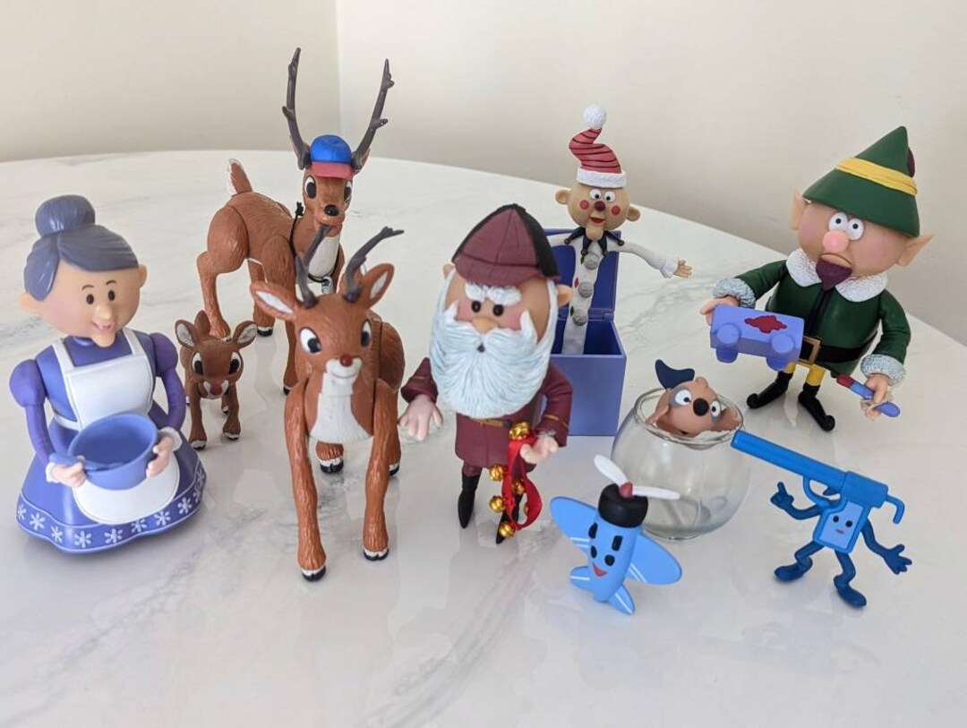 Rudolph and the Island of Misfit Toys PVC Figurines From 2002 Playing