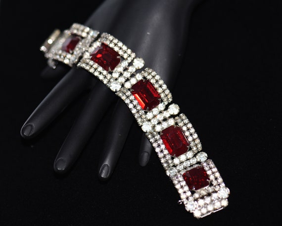 Remarkable Ruby Remarkable KRAMER Ruby RED Baguettes & Clear Round Sp… - Gem