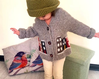 Cute house print cardigan. Chunky knit sweater cardigan for kids. Gender Neutral slouchy cardigan  for toddler. Alpaca sweater for boy/girl.