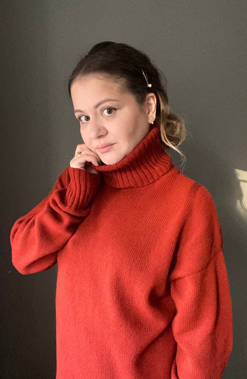 Luxurious Cashmere Sweater for Her. Beautiful Christmas Present. Loose turtle-neck sweater with assymetric hemline. Merino sweater for Women image 4