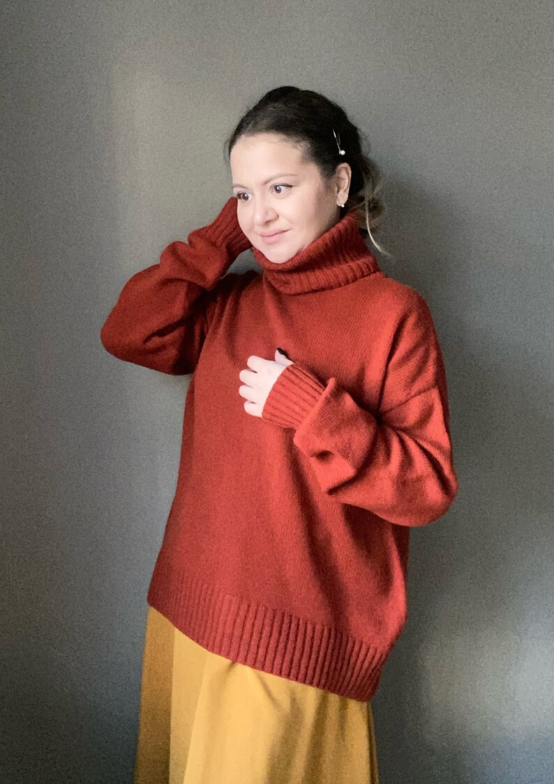 Luxurious Cashmere Sweater for Her. Beautiful Christmas Present. Loose turtle-neck sweater with assymetric hemline. Merino sweater for Women image 6