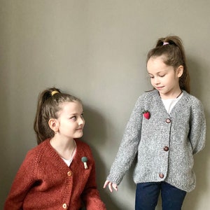 Oversized slouchy cardigan for kids in multiple colors and sizes. Chunky knit gender neutral sweater. Hand knit Toddler cardigan sweater. image 3