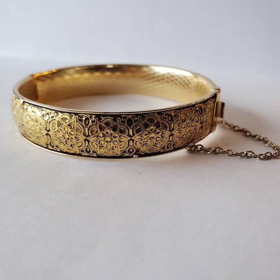 Vintage gold filled bangle