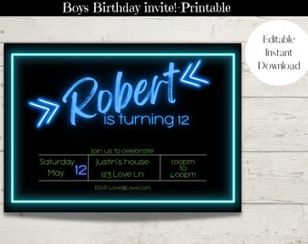 Puede incluir: Invitación de fiesta de cumpleaños editable con un letrero de neón azul que dice "Robert cumple 12 años". La invitación incluye la fecha, la hora y el lugar de la fiesta.