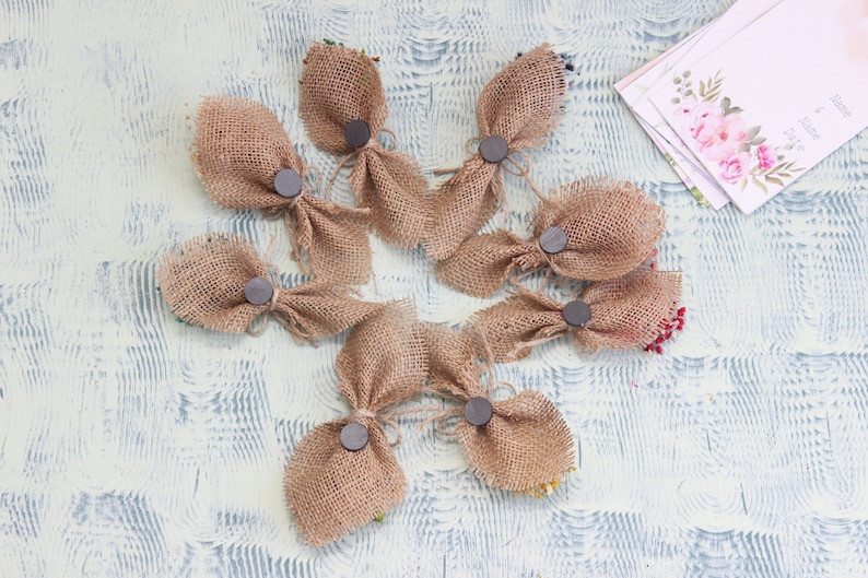 Flower Favors Wedding Favor Magnet Mini Dried Flower Gift Baby Shower 25 Pcs Personalized Wedding Favors for Guests Bridesmaid Favor