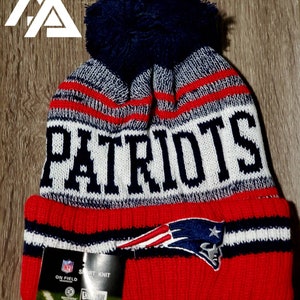 Women’s New England Patriots Beanie Bundle ?❄️‎ New England Patriots Red and Navy 2025 Sideline Cold Weather  main image 3