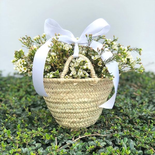 Rustic flower girl basket, Personalize straw baskets wedding guest