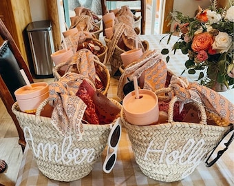 Personalized Bridesmaid Beach Bag, monogram bag basket, bridal shower bags, customized straw bags, custom beach bag, straw tote