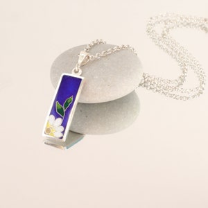 Birth Flower Necklace, Daisy Necklace, Sterling SIlver Pendant, Georgian Cloisonne Enamel, Enamel Silver Pendant, Necklaces For Women, image 4