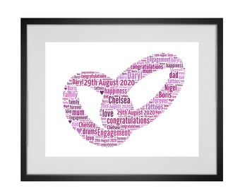 Puede incluir: Una impresión enmarcada con una nube de palabras en forma de corazón en tonos de rosa y morado. La nube de palabras incluye los nombres Daryl y Chelsea, la fecha 29 de agosto de 2020 y palabras como "amor", "compromiso", "familia" y "felicitaciones".