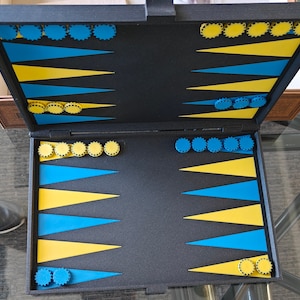 Magnetic Travel Backgammon Set: Custom Board & Checkers