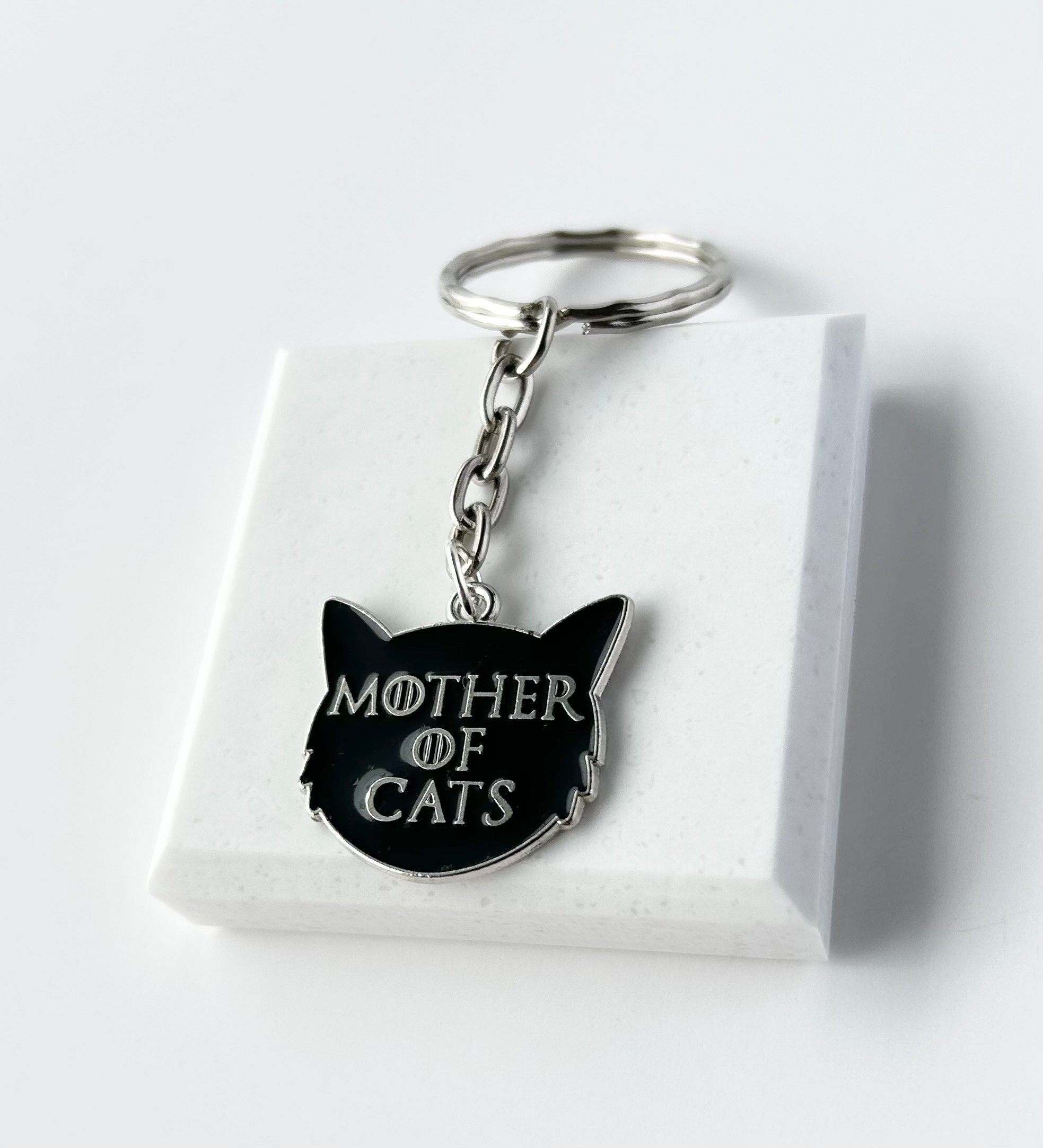 Iweca Cat Lover Gifts For Girls Black Cat Themed Gifts For Women Just A Girl Who Loves Cats Keychain Cat Mom Gifts For Birthday Cute Cat Gifts For Girls Daughter Sister Cute
