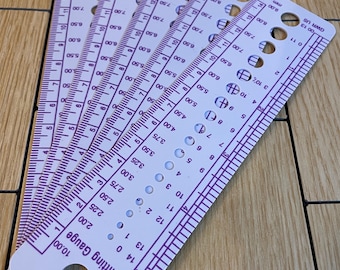 Knitting Needle Gauge and Ruler | US & UK Sizes, Inches and Centimetres