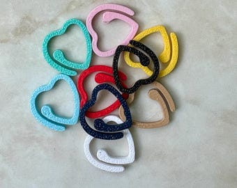 Heart Split-Ring Plastic Stitch Markers: Knitting & Crochet in Assorted Colours w/Flip-Top Tin