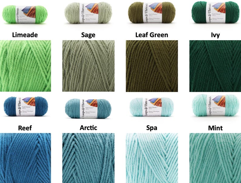 Puede incluir: Una colecci&oacute;n de madejas de hilo de colores en varios tonos, incluyendo verde, azul y turquesa. Cada madeja est&aacute; etiquetada con su nombre de color, como "Limeade", "Sage" y "Reef". El hilo est&aacute; dispuesto en filas, con primeros planos de la textura del hilo debajo.