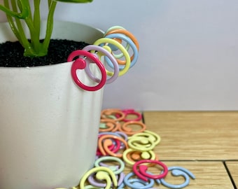 Split-Ring Metal Stitch Markers: Knitting & Crochet, Flip-top Tin