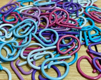 Oval Split-Ring Metal Stitch Markers: Knitting & Crochet, Flip-top Tin