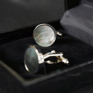 Natural Grey Mother of Pearl Cufflinks, Round Cufflinks, Best man Gift, Groom Wedding Cufflinks, Unique Cufflinks, Gift for Him