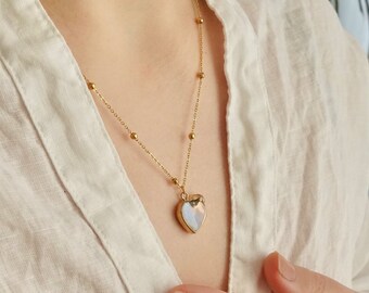 Collier pendentif coeur avec perles baroques, plaqué or style tahitien