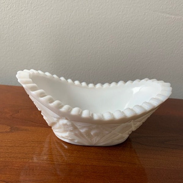 Vintage Sawtooth Kemple Milk Glass Oval Candy Dish - Banana Boat -Starburst Pattern